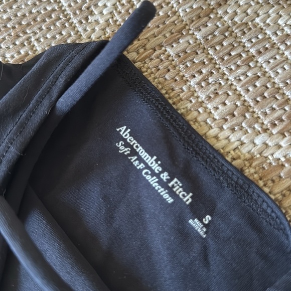 Abercrombie and Fitch soft A&F collection black crisscross body suit - Picture 4 of 4